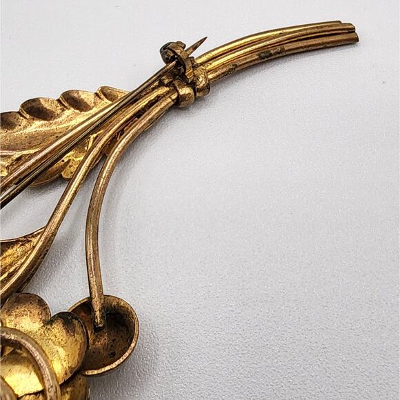 Vintage 1940s Floral Brooch Gold Tone Slender Long Stem Flower Pin 3.25" - Picture 6 of 9